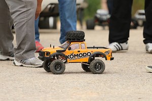 Check out our video highlights from our Komodo Car testing function we held a few weeks back! There were around thirty people wanting in on some Komodo Action! Everyone loved the truck style body, an ------------------ Like what you see? Get a Gmade Komodo for yourself today: http://goo.gl/pbIkj2 | rcMart - RC Hobbies
