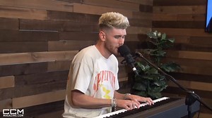 American Idol alum Colton Dixon stopped by the CCM Cafe and gave us this exclusive piano performance of his single 'Build A Boat.' | CCM Magazine