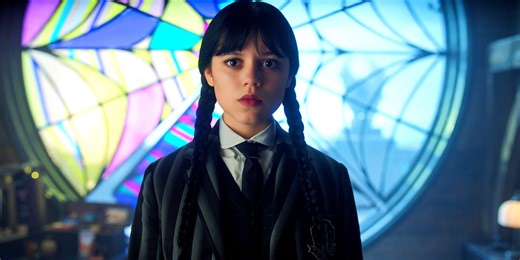 Wednesday & Morticia's Swordfight Couldn't Be More Perfect After Catherine Zeta-Jones' $250M Western Hit