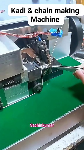 Chain making machine#sachinkumar #jewelry #shopping #luxury #accessories #trendy #necklace #earrings#jewellery #jewelrybusiness #jewelrymaking #handmadejewelry #ring #rings #weddingring #engagement #engagementring #engagementrings #handmade #Craftsmanship #handcraft #handcrafted #handcraftedjewelry | Sàçhíñ Kúmàr