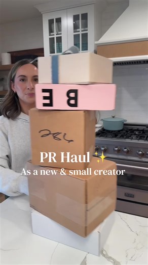 Let’s open up some fun PR packages together as a very new and small creator ✨ I am so grateful to all these brands for sending me all these products, it’s truly a dream! #prunboxing #prhaul #haul #microcreator #unboxingvideo @byrosiejane @ColourPop Cosmetics @Beauty Pie @Hempz @Ember Technologies