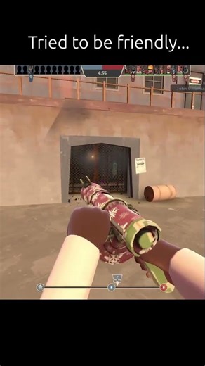 Soldier recieve friendly karma :) #tf2 #demoman #short