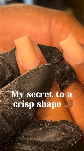 LICENSED RVA NAIL TECH on Instagram: "Want to know my secret? 🤫 Here it is! Step 1: After you finish filing, gently turn your client’s hand so the nail tips are facing you. This gives you a better view of the free edge. Step 2: Using your e-file, carefully refine the free edge (just like in the video). Focus on making it as even and straight as possible without over-filing. Step 3: Flip your client’s hand back over and double check the nails from both your point of view and theirs to make sure 