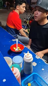 Daily Pares 57 Habang kumakain ako ng pares biglang dumating yung classmate ko nung seniorhigh school batch 2017-18 , nagkamustahan lang kame about sa mga shits namen sa buhay ayun parehas naming sinabing nakakapagod haha pero laban lang . | AKO SI ULSS
