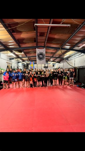 Another night living the dream in the #boldpka we got loads done and it was extra awesome seeing loads of new starts just getting straight in amongst it and the team just welcoming them straight it what a team nothing better except we get to to it all again tomorrow❤️🔥🔥🔥#punisherkickboxingacademy #kickboxing #k1 #mauythai | Punisher Kickboxing And C Fit Gym