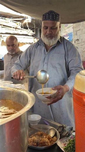 😱 70 Year Old Man Selling Legendary Paye 🤤🔥 | Pakistani Street Food / Usman food