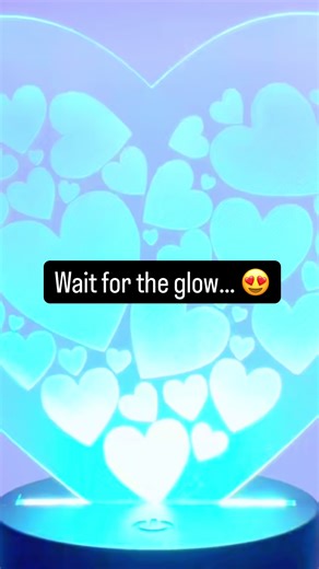 This is why I love engraving with Cricut ✨ From blank acrylic to a glowing heart lamp in minutes. Save this for later 💾 Follow for more Cricut inspo 💖 #cricutengravings #cricutinspo #acryliclamp #diysmallbusiness #handmadecreations