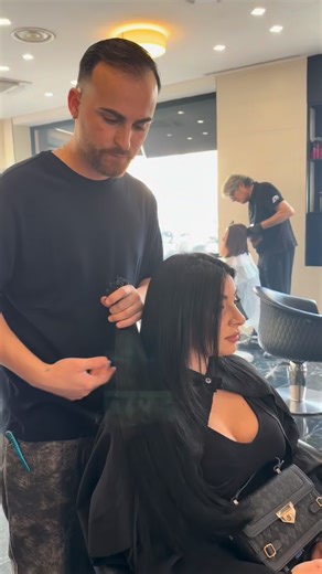 Di Benedetto Parrucchieri on Instagram: "✨ Ciocche Luxury firmate Di Benedetto ✨PROMO 270€ ✨ Capelli di prima scelta, selezionati singolarmente Solo ciocche Top Quality, morbide, luminose e naturali al tatto. 💎 Ciocche Luxury firmate Di Benedetto Per chi desidera un risultato impeccabile, duraturo e dall’effetto ultra naturale. ✔️capelli di prima scelta ✔️selezionati singolarmente ✔️pieni dalla radice alle punte 📍 New: anche a domicilio 💳 Paga comodamente in 3 rate Il lusso che si vede. La qu