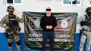6.7K views · 26 reactions | Arrestan al cerebro financiero de ‘Los Chapitos’: alias ‘El Güerito’. ✅ Sigue esta y más noticias las 24 horas en ViX  https://bit.ly/37q2XXw | Univision Chicago | Facebook