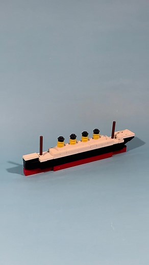 Building the Titanic with LEGO - Simple Tutorial