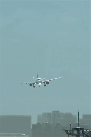 Incredible Go around ✈️ #aviation #aviationhistory #avaition | RA Action