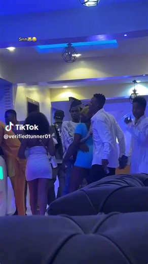 Brett Rossi (@brett.rossi68)’s videos with Sope Purr Dance - Celebrity DJ StarKeed