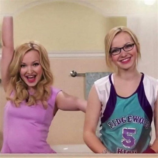 you and me! @xbearr_emo #youandme #bffs #friends