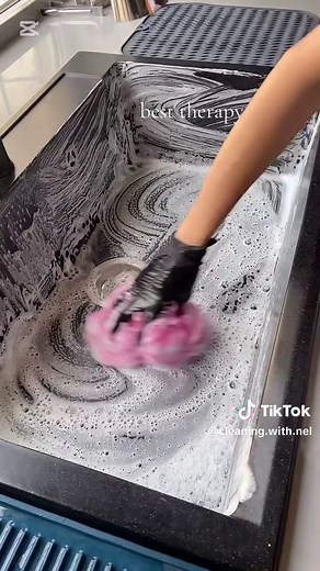 For loofah scrub lovers 💗 #kitchencleaning #kitchen #kitchenasmr #clean #satisfy#cleaning #satisfying #satisfyingcleaning #fyp #cleantok #scrubbing #homecleaning #amazing #cleaningmotivation #deepclean #keşfet #asmr #bathroomcleaning #bathroom #satisfaction #cleanwithme #asmr #asmrsounds #asmrcleaning #thepinkstuff#thepinkstuffpaste #tiktok #cleantok #discovery #follow #scrubbing #Tiktokasmr #viral #asmrvideos #satisfyingsounds #loofah #brushscrubbing