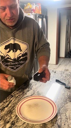 Salt and pepper shaker hack