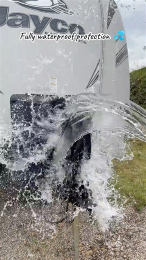 Tired of sun-damaged or wet RV tongue jacks? ☀️💦The Safoner Electric Tongue Jack Cover keeps your jack protected and ready for every trip.✔️ Heavy-duty PVC & Oxford cloth — waterproof & UV-resistant✔️ Adjustable drawstring for a snug, secure fit✔️ Dual hooks for tidy chain storage✔️ Universal size fits most RV tongue jacks.Protect your gear. Travel worry-free.👉 Tap to upgrade your RV setup. Upgrade yours at Safoner.com🚐🛡️ #safoner #rvhacks #rvliving #rvessential #rvaccessories | Safoner RV A