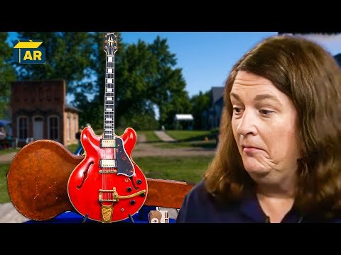 Most Stunning Antique Guitars Ever Seen on the Antiques Roadshow!