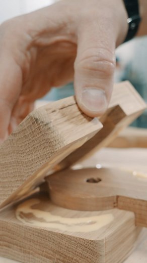 C O M I N G S O O N 👀 A CNC is an amazing tool for any maker so why not combine learning how to use your CNC or improve your existing skills by creating some fun, easy to make practical tools you can keep and use again! Find out how Todd creates four FREE ‘must have’ CNC accessories to help improve your workflow or manage your stuff a little better.💪 Tune in to our YouTube channel @vectric on Wednesday 15th February at 3pm GMT to see how they turned out! (Link in Bio) #Vectric #CNCsoftware #CN