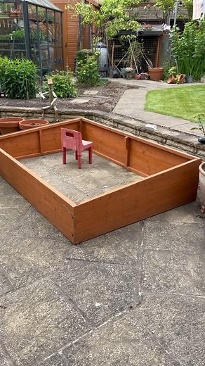 🇬🇧 TEDDIE & CASPER 🇬🇧 on Instagram: "PART 2 - Teddie’s just realised it’s Bank Holiday Monday so he’s downed tools… he says the cold frame can wait until tomorrow #onstrike #bankholidaymonday . Happy #newweek efurrypawdy 🧡 . . #teddieandcasper #coldframe #gardenlife #itsacatslife #catreels #catmum #catdad #catsofinstagram #orangecat"