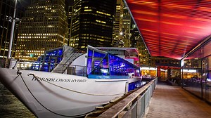 Plan the perfect holiday party aboard a yacht this season