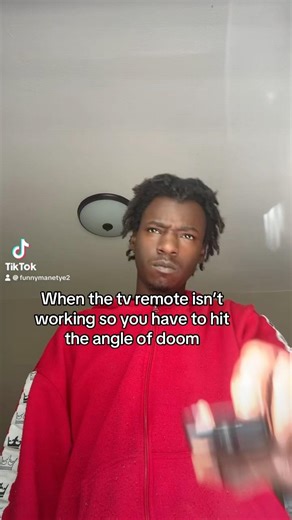 When the tv remote isn’t working💀#fyp #trending #remote #humor #funnny #memes #relatable #foryou