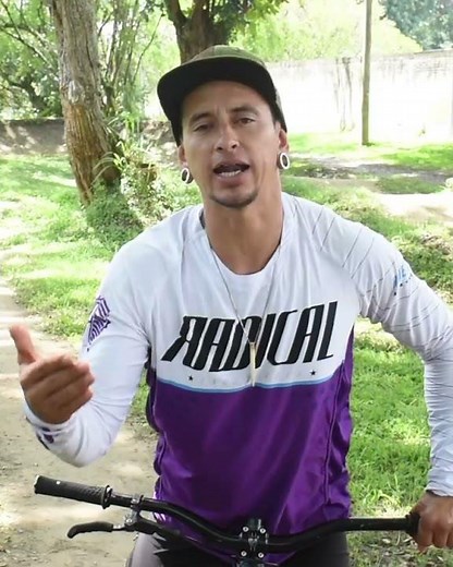 360 TAILWHIP en BICI BMX paso a paso