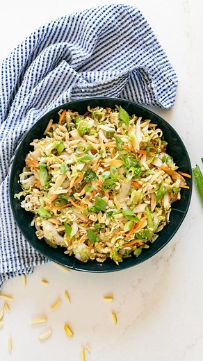 Jessy Freimann on Instagram: "This crunchy ramen Asian coleslaw is an easy, Asian-inspired salad that whips up in minutes! 👏 It’s one of the simplest and healthiest recipes I’ve tried, made with cabbage and ramen and served cold with a delicious, flavorful dressing that the whole family will love! 🍜🥬 ✨ Comment “RECIPE” and I’ll DM you a link to the recipe! #blogger #foodblogger #food #easymeals #easyrecipe #rochester #newyorkblogger #rochesterblogger #hotmess #asiandish #coleslaw #ramenasianc