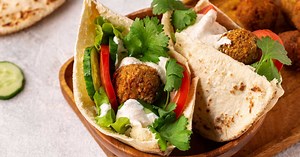Pain pita sans gluten : cette recette à la poêle se réalise en seulement 3 min de cuisson