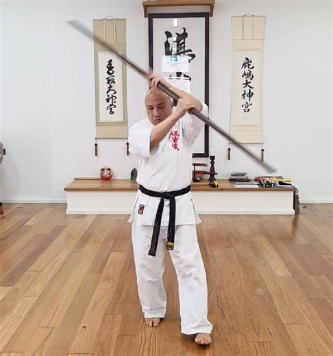 This afternoon, our senior black belts asked Kancho to demonstrate an advanced Jin Sei Ryu bo-handling drill. He gladly obliged, and his love for weapons training was clear to everyone. Moments like this remind us how Jin Sei Ryu continues to balance tradition, discipline, and joy in training. Osu! #jinseiryu #karate #martialarts #budo #sydneydojo #weapons #training #ikigai | Jin Sei Ryu Karate-Do