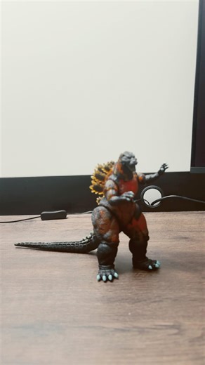 Posing Neca Burning Godzilla 1995 #godzilla #kaiju #actionfigures
