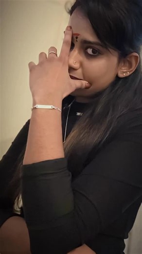 ꧁༺💫🦋Ҩմҽҽղ✨🌚༻꧂ on Instagram: "🤫💥🔥~ >~💥🔥🐉…. .🖤🐼✨🦋😻💓🐣 . . @_princess_l_kingdom_ 🤍✨😻🐻🦋💕 . #crush #explorepage✨ #fyp #viralvideos #trend"