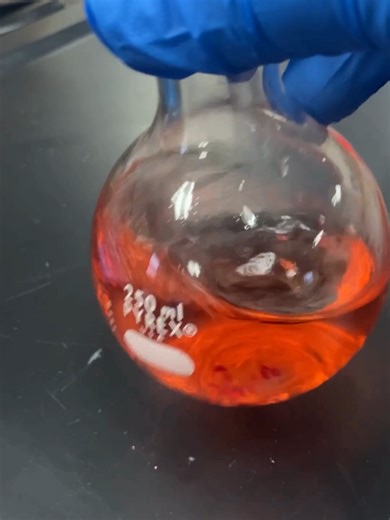 I also teach chemistry! This is an equilibrium reaction! #chemistry #chemtok #science #teacher #teachertok #education #asmr