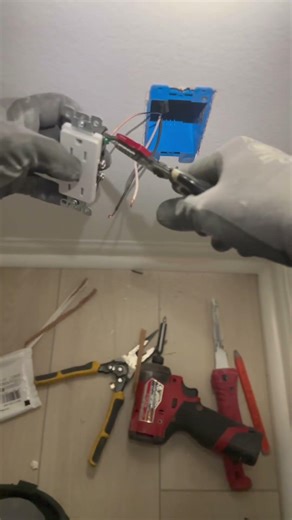 Wiring a receptacle. #illectricinc #tools #fyp #electrical ‪@RackATiers‬ Save 10% Code: illectric10