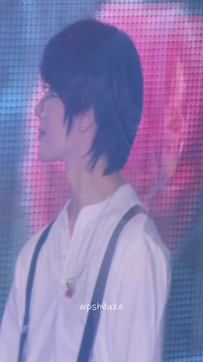 241201 tomorrowxtogether TXT ACTPROMISEENCORE in京セラ モニターで自分が映ったの確認してる🥰 🐻‍✌🏻 #TXT #범규 #beomgyu #act_promise #tomorrow_x_together