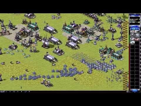 Command And Conquer: Red Alert 2 - INSANE 4v4 Online Gameplay! [03]