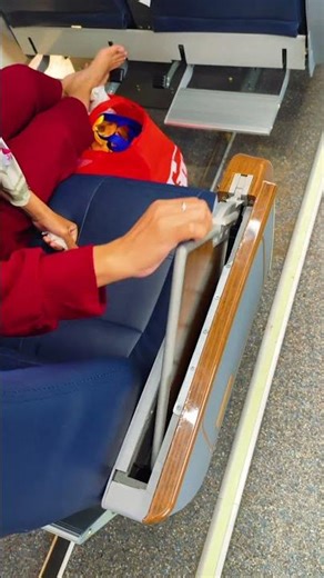 RANGGAJATI I LUXURY I MARGONO ELECTRONIC TRAIN SEATS