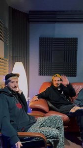 3.4K views · 180 reactions | Nové pesničky a posledný koncert  … v tomto roku  Vidíme sa 19.12. v Kácečko kde spolu s nami vystúpi aj Ley Lofaj ORMAY a zahrajú djs DJ SIMPLE SAMPLE DCKDST? a Bassing ❤️‍ Dovtedy vydáme 2 nové pejky. Jednu s Leyom a jednu v ko-produkcii s Tomášom Slobodom 欄 Medial Banana reloading refreshing restarting ♻️ #medialbanana #reggaecallin #thewellders | Medial Banana | Facebook