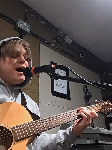 My favourite part of my favorite Jacob slater song.♥️ #wunderhorse #jacobslater #guitar #midas #live @Wunderhorse Mania