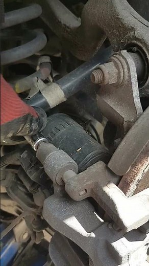 Land Rover discovery rear brake pads replacement!!!