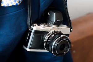 Review: Olympus E-P5 Can Do Tons But Weighs Just Ounces