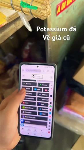 Giá Executor Hack Roblox Blox Fruits Đang Quá Ngon!!!