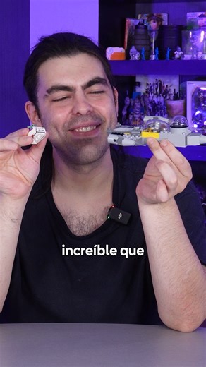 1.3K reactions · 31 shares | No es Jedi. No es Sith. Pero es uno de los personajes más legendarios de Star Wars™. Él es Din Djarin, también conocido como… The Mandalorian. Y su historia se arma, literalmente, con LEGO®. | Level Up | Facebook