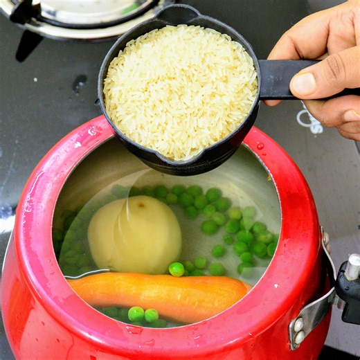 179K views · 1.1K reactions | 1 cup rice and few very basic ingredients all you need to prepare this healthy, tasty and unique breakfast. You'll absolutely love it!  | Swad Ka Khazana Recipes | Facebook