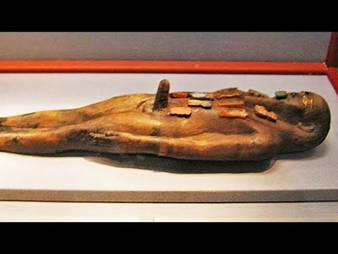 エジプトの謎に迫る！奇妙で驚異的な考古学的発見15選