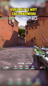 Viper's Pit is NOT safe anymore… Viper mains, your ultimate is literally broken right now (and not in a good way)... There is a huge new interaction bug between Gekko and Viper. If you activate Gekko’s ultimate right at the edge of a Viper’s Pit, the deployment animation completely glitches out the smoke textures. For a split second, you can see right through the ultimate and spot exactly where Viper is hiding! Is this an instant round-winner for Gekko? Let me know below! 👇 #valorant #valorantb