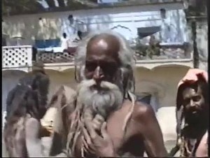 379K views · 3.1K reactions | Mind-blowing yoga demonstration by Amritananda Giri, an 86-year old yogi, at 1986 Haridwar Kumbha Mela. Footage from “Kings with Straw Mats” by Ira Cohen. #Willbeinmybook #KumbhaMela #Yogis | Nityānanda Miśra | Facebook