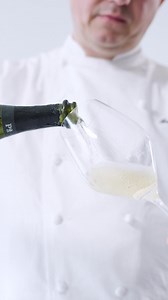 142K views · 330 reactions | [Figaro Partner X Dom Pérignon] Le champagne Dom Pérignon Vintage 2003 Plénitude 2 à travers les yeux du Chef Frédéric Doucet. Découvrez ce qu’évoque le chef étoilé, lorsqu’il déguste le millésime 2003 de la mythique Maison de champagne. L’ABUS D’ALCOOL EST DANGEREUX POUR LA SANTE, A CONSOMMER AVEC MODERATION. | Le Figaro Vin | Facebook