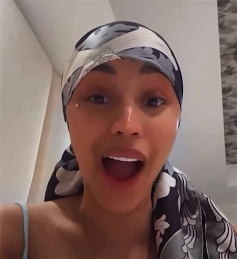 Cardi B got her credit card stolen and went live ranting about it. She said she’s serious about her money and that she and her accountant know every time she buys anything—including p*rn.She says she got “clear pictures” of the two thieves going to Chase, Saks, and the Apple Store.Cardi B says the two thieves look Arab and Dominican (01:12). She told the thieves, “Y’all going to jail” and “You’re lucky that I don’t got your address.”(iamcardib on IG)