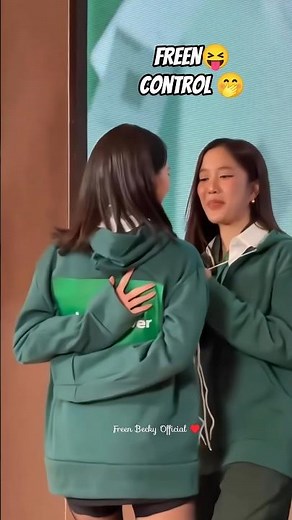 FREEN 😜& Her Tongue Can't Be Control 🫣 Infront Of Her BECKY 😘#freenbeck #srchfreen #beckyarmstrong