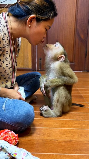 Judy Is Hilarious Always Able To Emulate Mom’s Kzzing Gesture Perfectly | The Judy Family